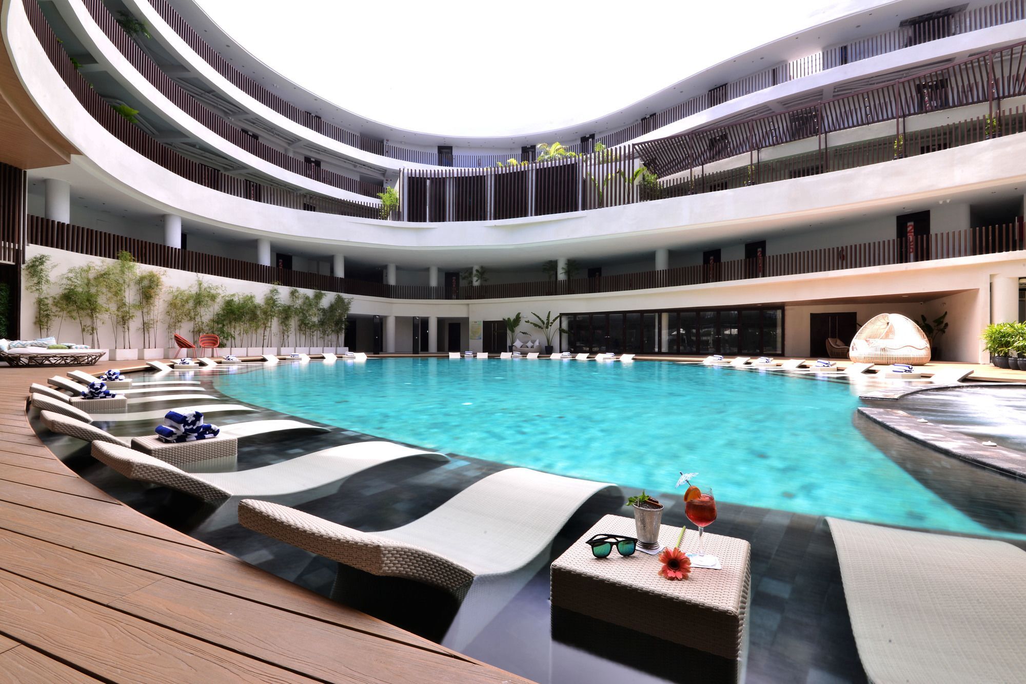 Hue Hotels And Resorts Boracay Managed By Hii Manoc-Manoc Bagian luar foto